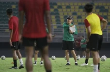 Penuh Gairah, Garuda...
