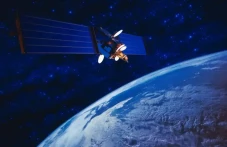 NASA: Luar Angkasa Penuh...