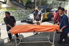 Tawuran di Pasar Bogor,...