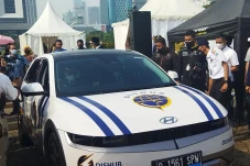 Wagub Ariza Jajal Mobil...