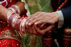Sudah Nikah 8 Tahun,...