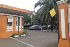 Bendera Kuning Terpasang...