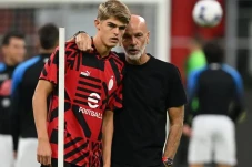 Stefano Pioli Kecewa...
