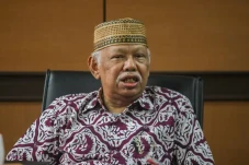 KH Cholil Nafis Jadi...