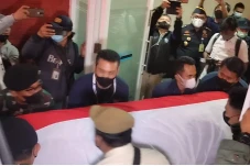 Penuh Haru, Jenazah...