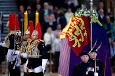 Ratu Elizabeth II Dimakamkan...