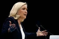 Le Pen: Idiot Hijau...