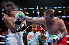 Canelo Operasi Tangan...