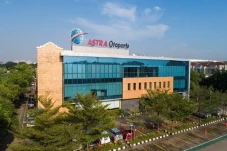 4 Produk PT Astra International,...