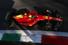 Kalah Bersaing di F1...