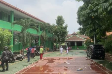 SDN Kayuringan Jaya...