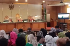 Bupati Bogor Non-Aktif...