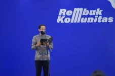 Tim Bayangan Nadiem...