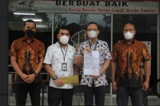Sebut Kejaksaan Sarang...