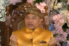 Tedak Siten Ameena,...