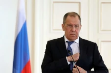 Lavrov Janjikan Perlindungan...