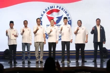 Akademi Perindo Diresmikan,...