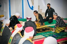 Kunjungan ke Sultra,...