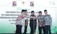Resmikan UIN KH Abdurrahman...