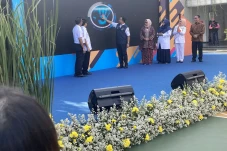 Gubernur Anies Resmikan...