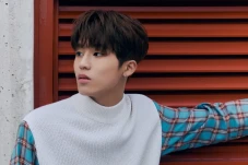 5 Potret Ganteng Jeongwoo...