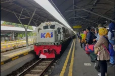 Mulai Hari Ini, KAI...