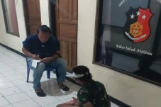 Duel dengan Maling,...