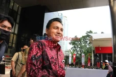Komjak Kerahkan 5 Komisionernya...