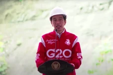 Optimistis, Jokowi Ramal...