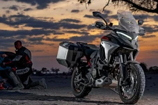 Pakai 4 Piston, Ducati...