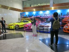 OLX Autos IMX 2022 Mengangkat...