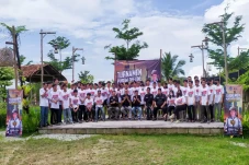 Relawan Kenalkan Ganjar...