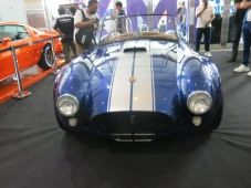 Keren, Ford Shelby Cobra...
