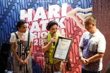Hari Batik Nasional...