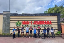 Luar Biasa, MAN 1 Jembrana...