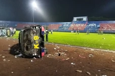Laga Rusuh hingga Tewaskan...