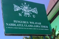 PWNU Jatim Serukan Sholat...