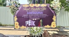 Bonek Kirim Karangan...
