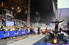 Sergio Perez Tetap Rajai...