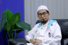 Pesan Ustaz Adi Hidayat...