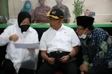 Mensos Risma Sebut Tragedi...