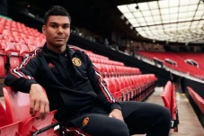 Jarang Mainkan Casemiro,...
