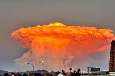 Awan Jamur Raksasa Muncul...