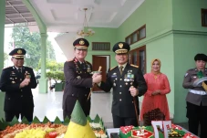 Peringatan HUT ke-77...