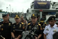 Bea Cukai Tangkap Kapal...