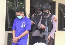 Putus Cinta, Pemuda...