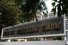 Verifikasi Administrasi...