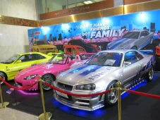 Cerita Hadirnya Mobil-mobil...