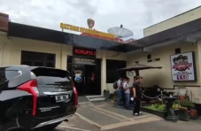 Unggah Video Pintu 13...