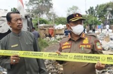 Sampah dari Jakarta,...